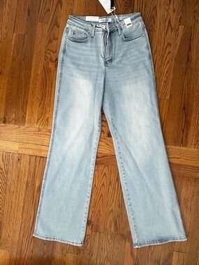 Judy Blue Light Blue High-Rise straight fit Jeans